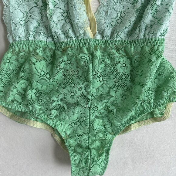 Free People We are HAH- Comin' in HAHt Lace Bodysuit in Something Blue- SMALL - Picture 5 of 8